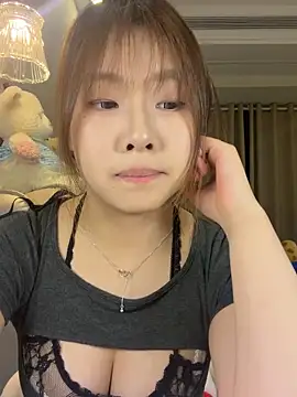 xx132546 online show from April 29, 12:42 pm