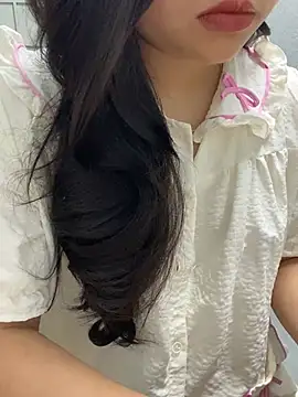 Rosecute11 online show from April 16, 2:56 am