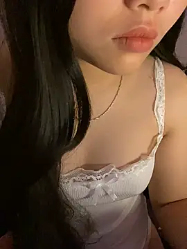 Rosecute11 online show from April 30, 5:03 am