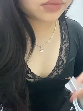 Rosecute11 online show from May 7, 5:22 am
