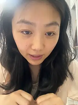 Snapshot of Shanshan_1267 chatting on May 12, 11:49 am Shanshan 1267 online show from May 12, 11:49 am