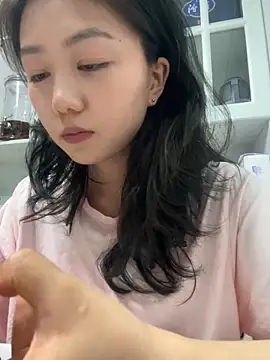Snapshot of Shanshan_1267 chatting on May 13, 2:57 pm Shanshan 1267 online show from May 13, 2:57 pm