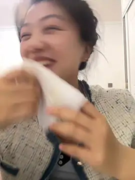 Snapshot of Shanshan_1267 chatting on May 1, 2:11 pm Shanshan 1267 online show from May 1, 2:11 pm