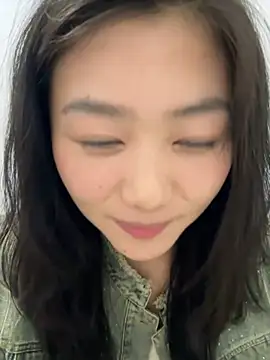 Snapshot of Shanshan_1267 chatting on April 20, 5:25 pm Shanshan 1267 online show from April 20, 5:25 pm