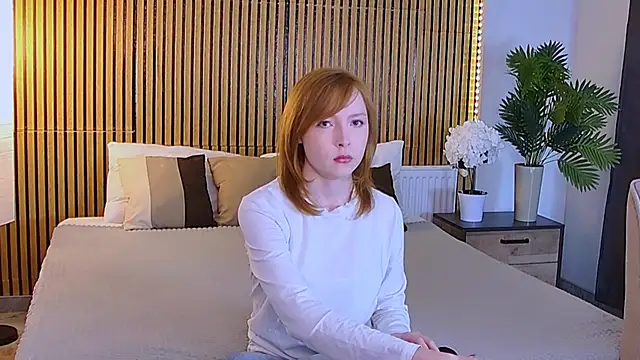 CherryCrushLove online show from April 19, 5:41 am