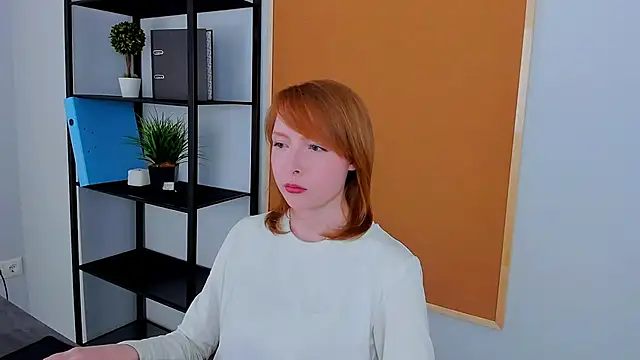 CherryCrushLove online show from April 4, 6:42 am