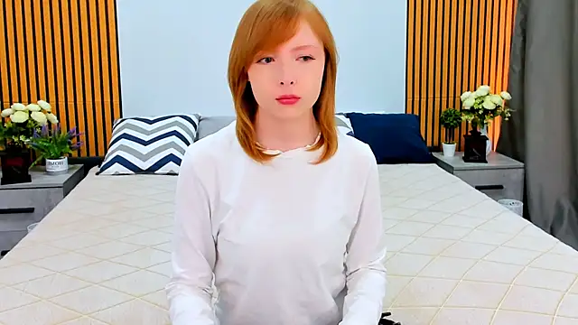 CherryCrushLove online show from April 14, 5:56 am