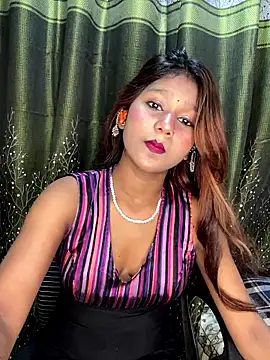 Cutiepie- online show from April 20, 4:19 pm