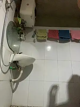 Elisa-a online show from April 8, 2:29 pm