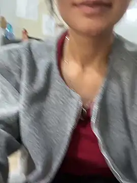 Elisa-a online show from April 18, 2:14 am