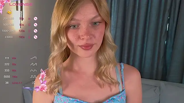 Snapshot of PatriciaaReed chatting on July 6, 12:12 pm PatriciaaReed online show from July 6, 12:12 pm