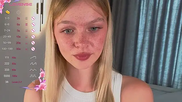 Snapshot of PatriciaaReed chatting on July 9, 1:43 pm PatriciaaReed online show from July 9, 1:43 pm