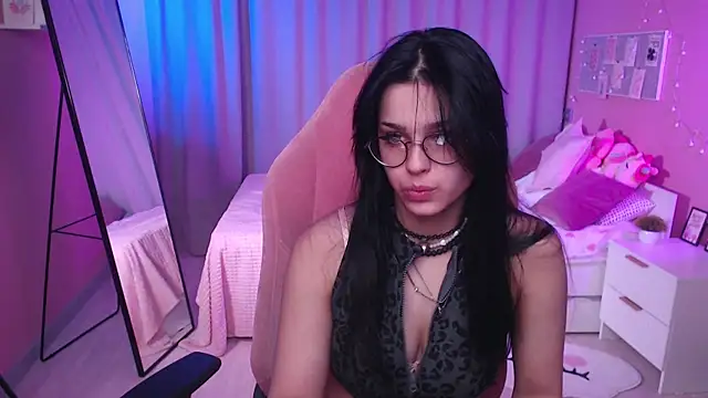 Jane Fondaaa online show from May 18, 7:46 am