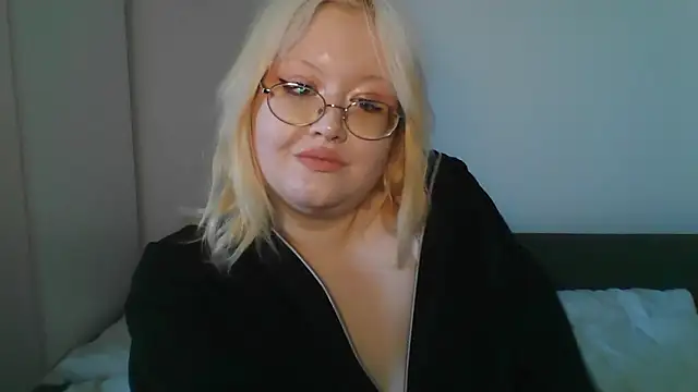 Elayne Sweet online show from April 8, 8:05 am