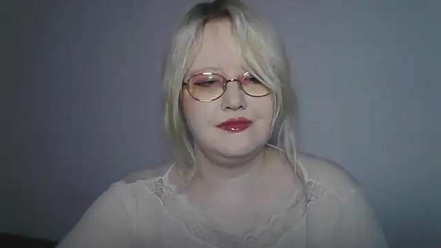 Elayne Sweet online show from June 28, 6:09 am