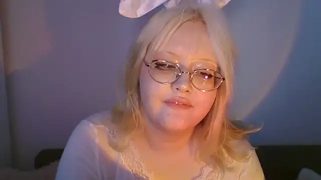 Elayne Sweet online show from April 5, 8:10 am