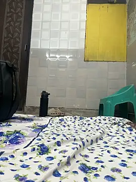 Snapshot of miss_aaashikaa chatting on May 3, 9:03 am miss aaashikaa online show from May 3, 9:03 am