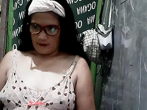 PinayZaira online show from April 13, 10:08 am