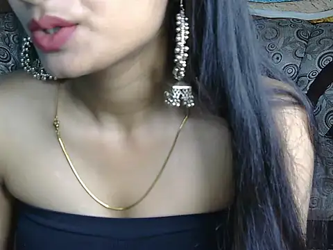 avni222 online show from April 4, 5:14 am