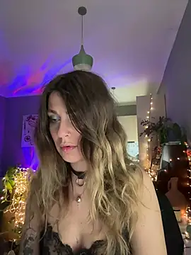 Snapshot of Rita_Tease chatting on May 6, 7:07 pm Rita Tease online show from May 6, 7:07 pm