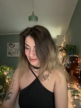 Snapshot of Rita_Tease chatting on April 24, 6:21 pm Rita Tease online show from April 24, 6:21 pm