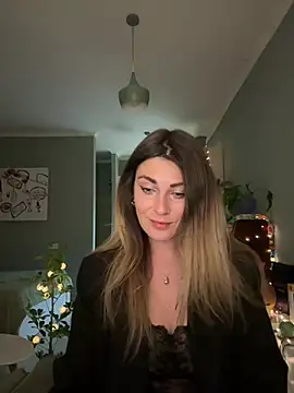 Snapshot of Rita_Tease chatting on April 2, 5:41 pm Rita Tease online show from April 2, 5:41 pm