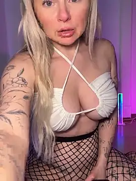 Shorty Holly online show from May 12, 5:41 pm