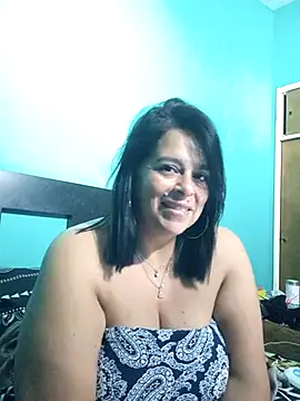 lucianamorocha online show from May 4, 11:46 am