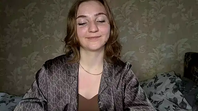 GwenMerkt online show from May 15, 4:27 pm
