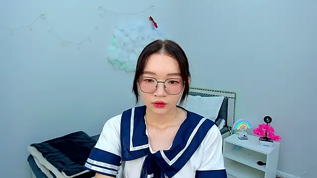Snapshot of syuri_sun chatting on June 3, 1:45 pm syuri sun online show from June 3, 1:45 pm