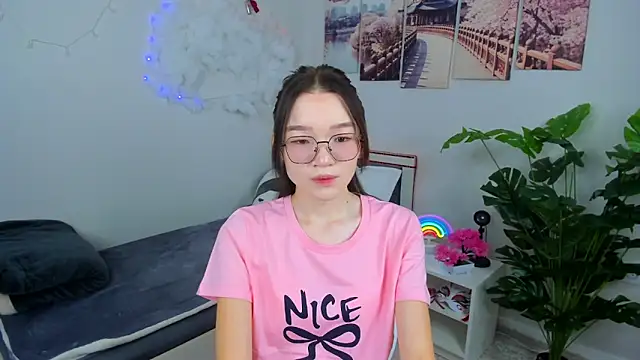 Snapshot of syuri_sun chatting on June 16, 3:12 pm syuri sun online show from June 16, 3:12 pm