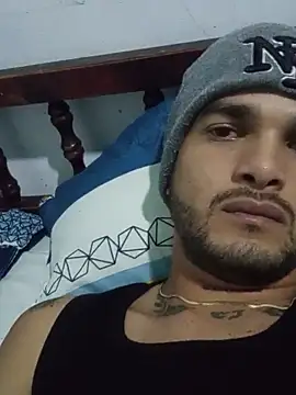 Nicolas Moncadas online show from May 18, 6:51 am