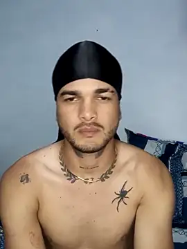 Nicolas Moncadas online show from April 18, 5:15 pm