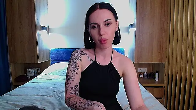 Sour Berry  online show from May 14, 4:26 pm