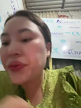 Lina-Naughty online show from April 23, 5:58 am
