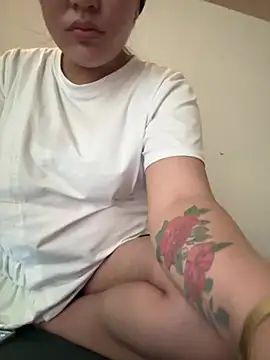 Lina-Naughty online show from May 17, 5:07 am