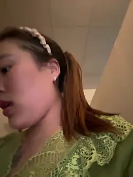 Lina-Naughty online show from May 18, 6:18 am