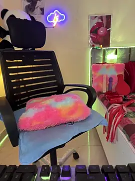 dilsheen kaur live online show from May 4, 11:57 am