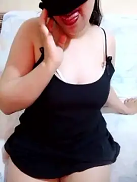 Queen Lola online show from March 31, 9:28 pm