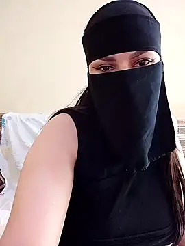 Queen Lola online show from April 2, 4:57 pm