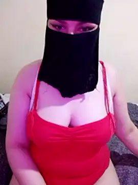Queen Lola online show from April 10, 7:54 pm