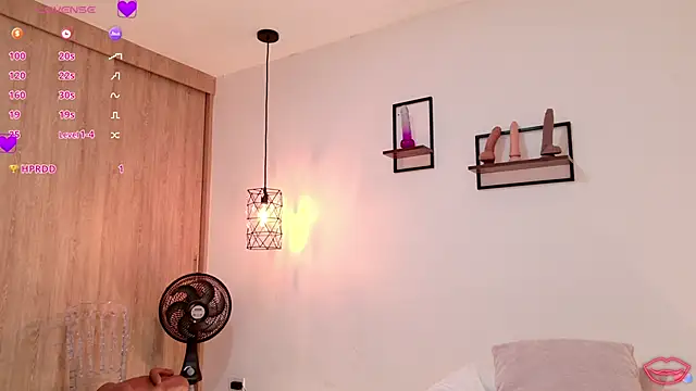 Lindsycarter online show from June 16, 1:44 pm