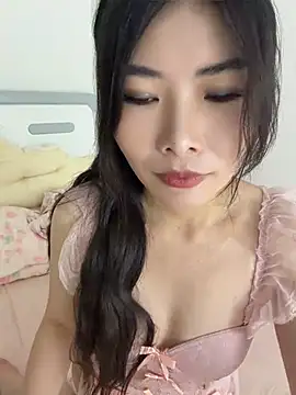 Xiaoyunduo1 online show from July 7, 10:57 pm