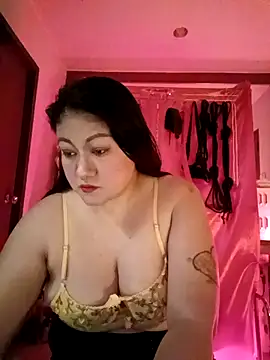 dominalisa online show from May 10, 2:30 pm