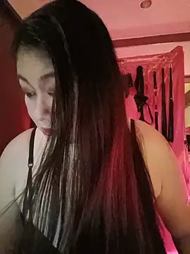 dominalisa online show from May 21, 2:25 pm