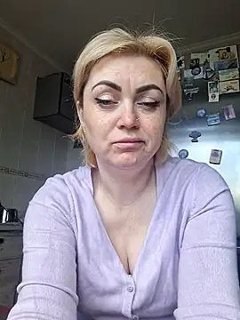 SylvieGold453 online show from May 29, 8:53 am