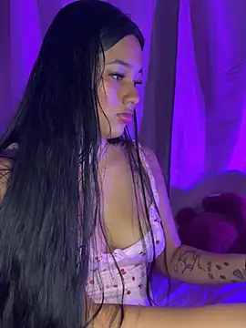 Snapshot of liaa_swan chatting on May 26, 12:09 am liaa swan online show from May 26, 12:09 am