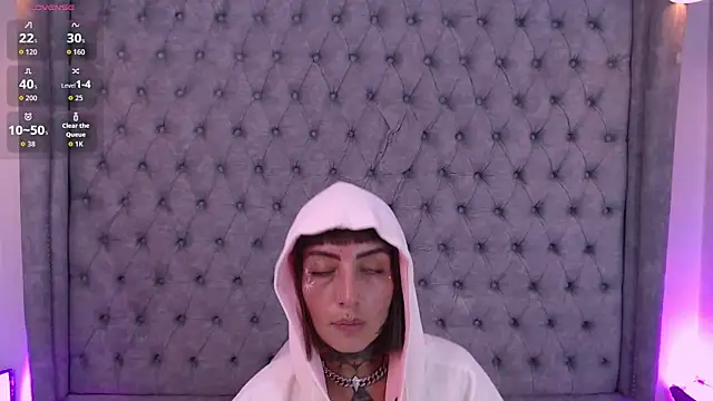 Gyal Smith online show from April 2, 3:13 am