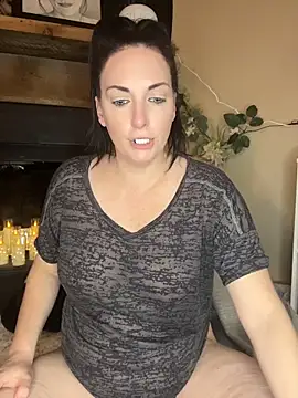 Snapshot of taylorsunshine chatting on May 24, 3:56 pm taylorsunshine online show from May 24, 3:56 pm