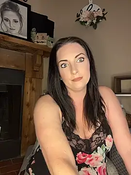 Snapshot of taylorsunshine chatting on July 1, 8:53 pm taylorsunshine online show from July 1, 8:53 pm